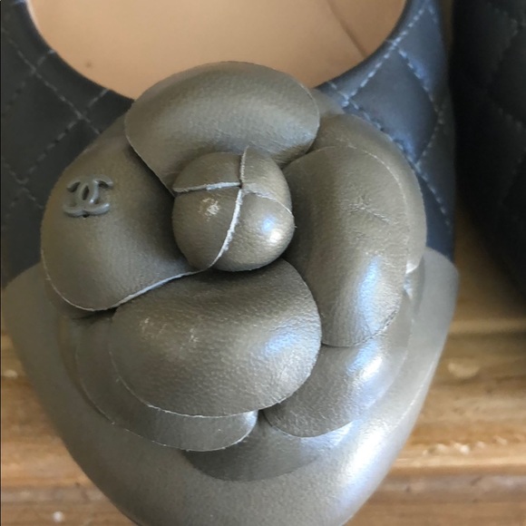 CHANEL TWO TONE CAMELLIA SHOES - Picture 8 of 10